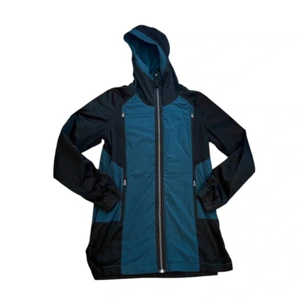 Lululemon Right Round Teal and Black Hooded Jacket